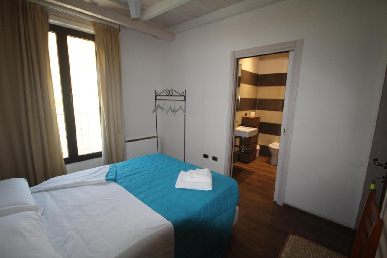 Villa La Conchiglia Rooms กาลา ลีเบรอตโต ภายนอก รูปภาพ