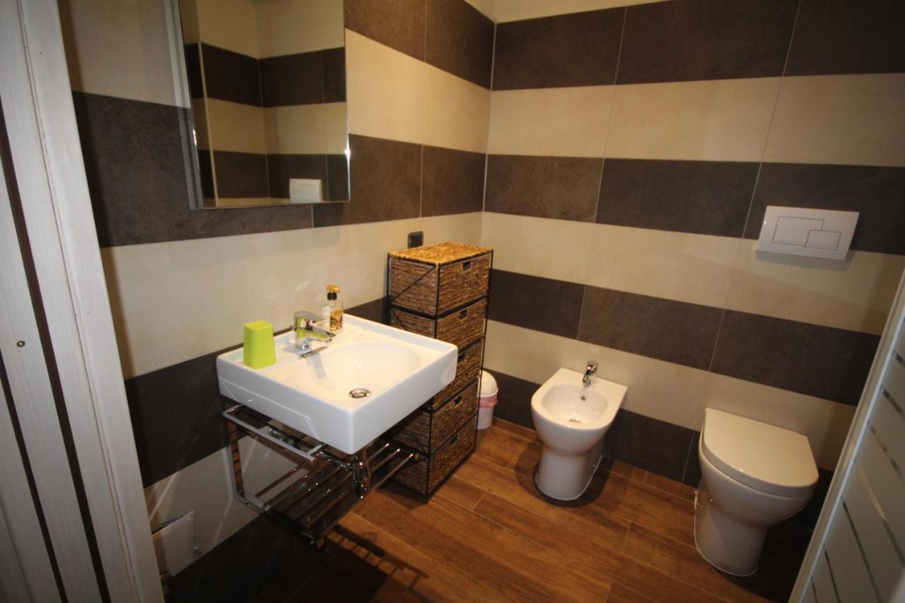Villa La Conchiglia Rooms กาลา ลีเบรอตโต ภายนอก รูปภาพ