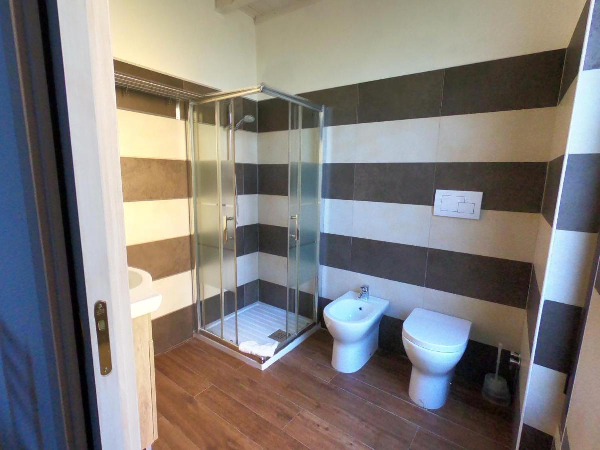Villa La Conchiglia Rooms กาลา ลีเบรอตโต ภายนอก รูปภาพ