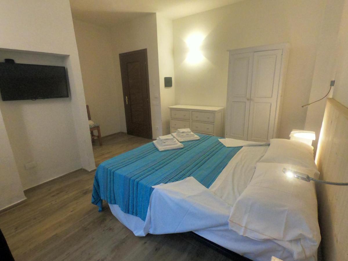 Villa La Conchiglia Rooms กาลา ลีเบรอตโต ภายนอก รูปภาพ