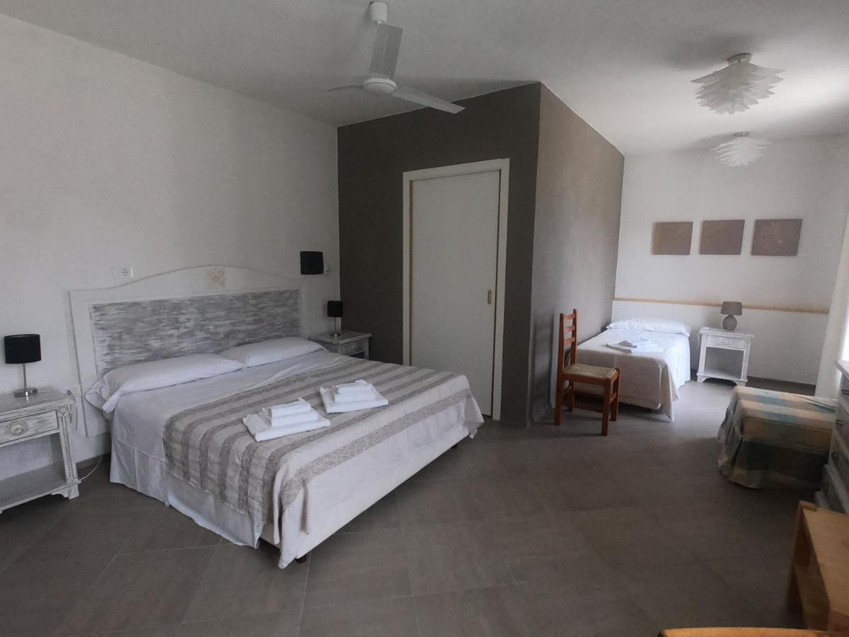 Villa La Conchiglia Rooms กาลา ลีเบรอตโต ภายนอก รูปภาพ