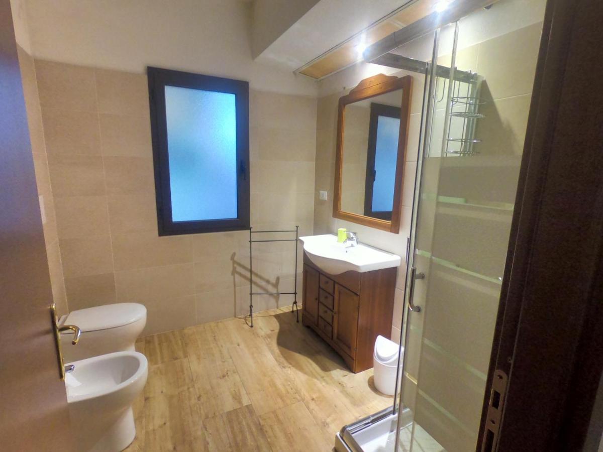 Villa La Conchiglia Rooms กาลา ลีเบรอตโต ภายนอก รูปภาพ