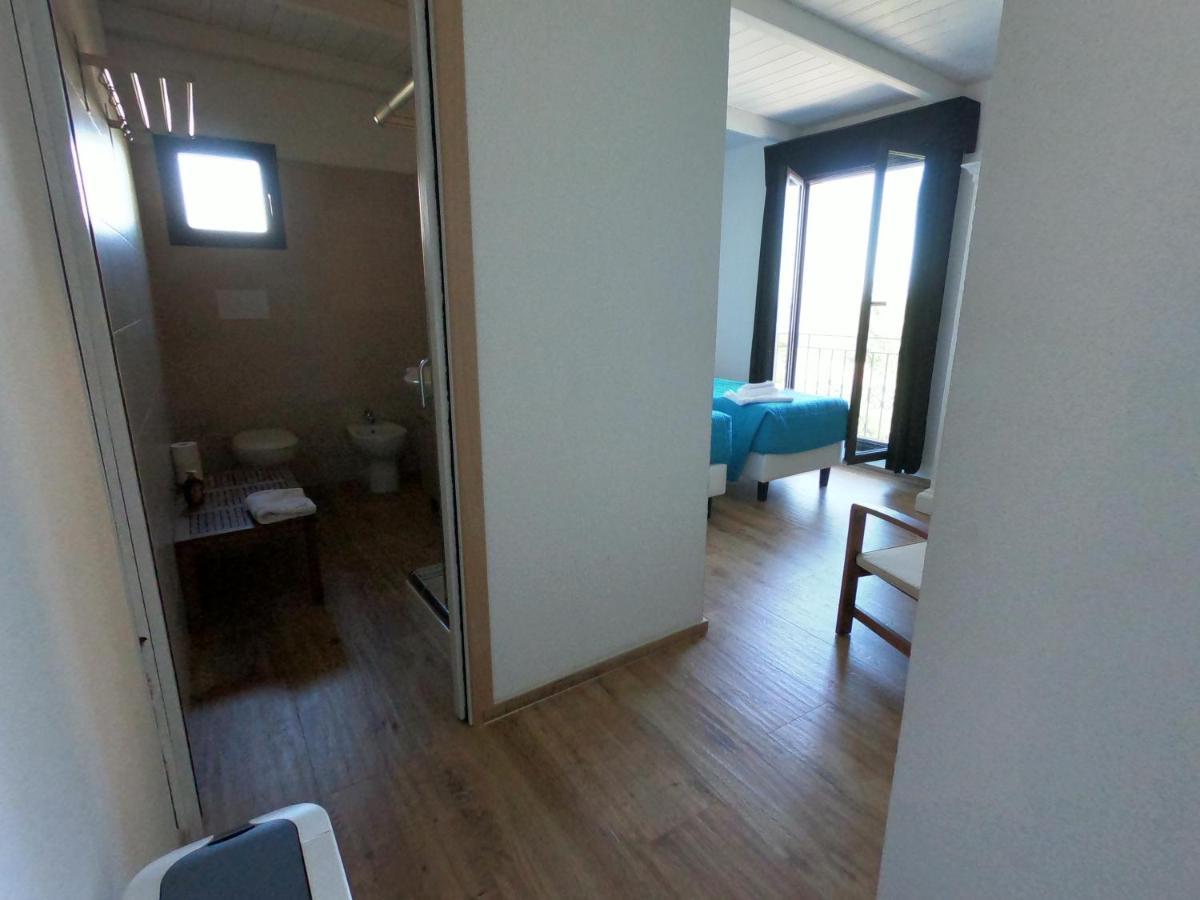 Villa La Conchiglia Rooms กาลา ลีเบรอตโต ภายนอก รูปภาพ